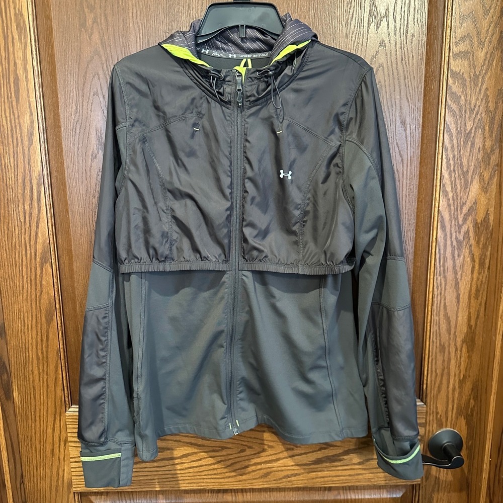 Under Armour Womens Run Coldgear Semi Fitted Hooded Jacket XL Dark‎ Gray Neon